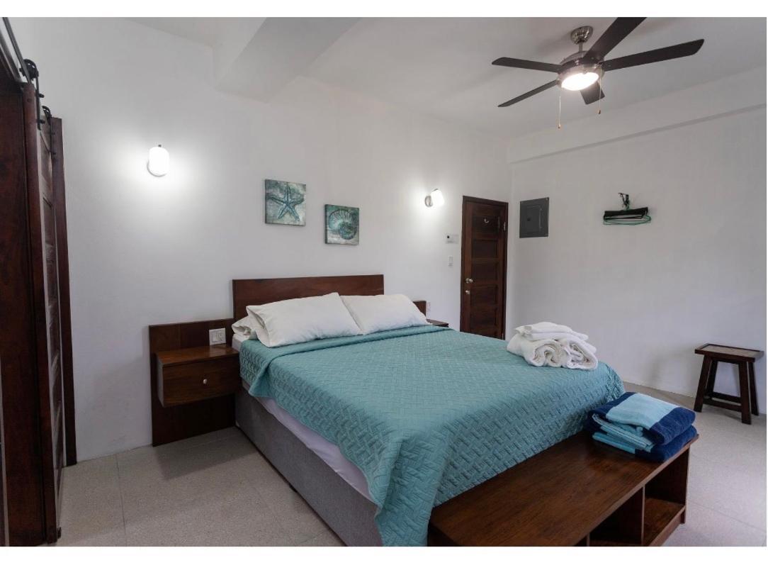 Bay Towers Aparthotel Caye Caulker Εξωτερικό φωτογραφία