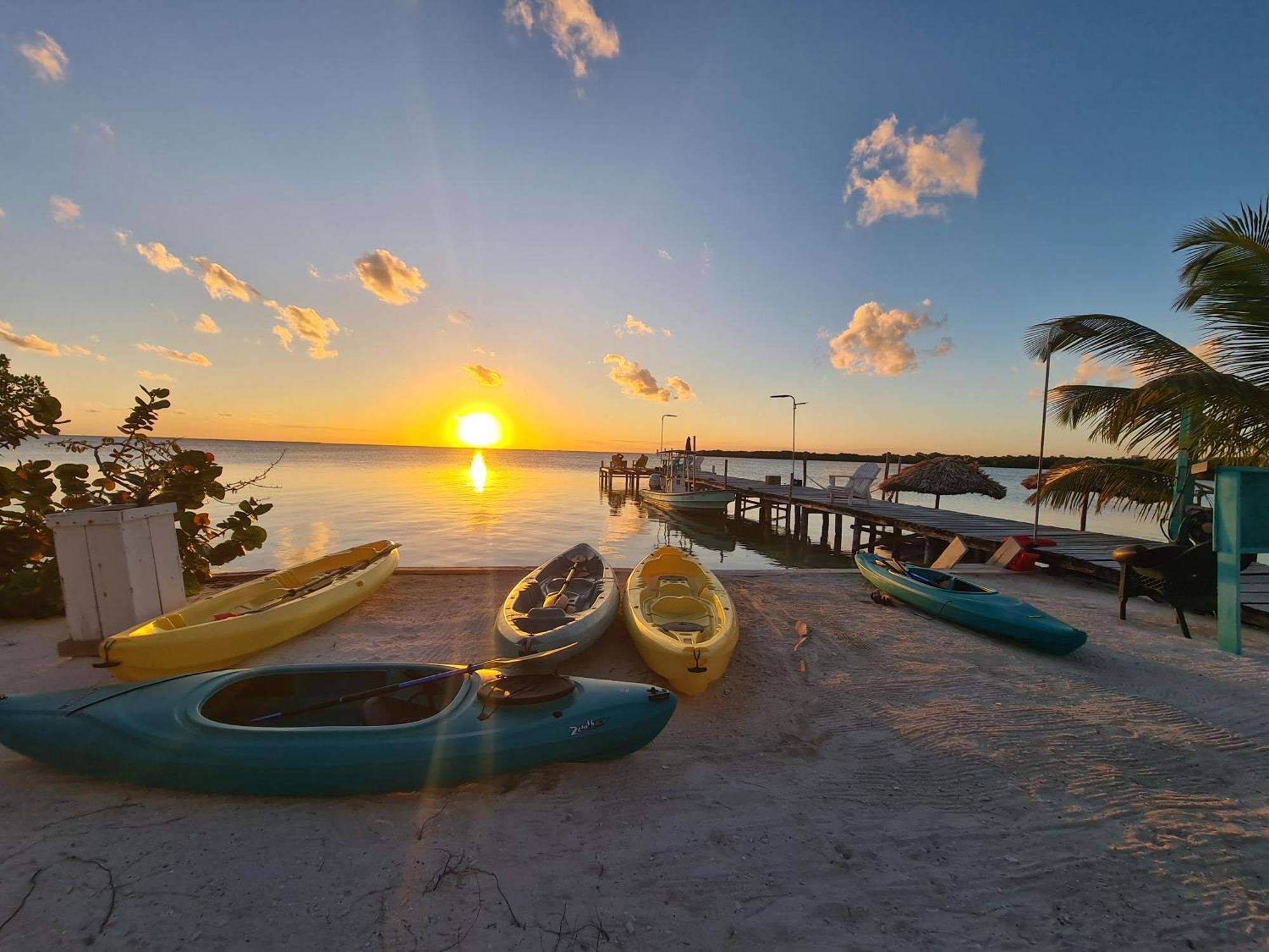 Bay Towers Aparthotel Caye Caulker Εξωτερικό φωτογραφία