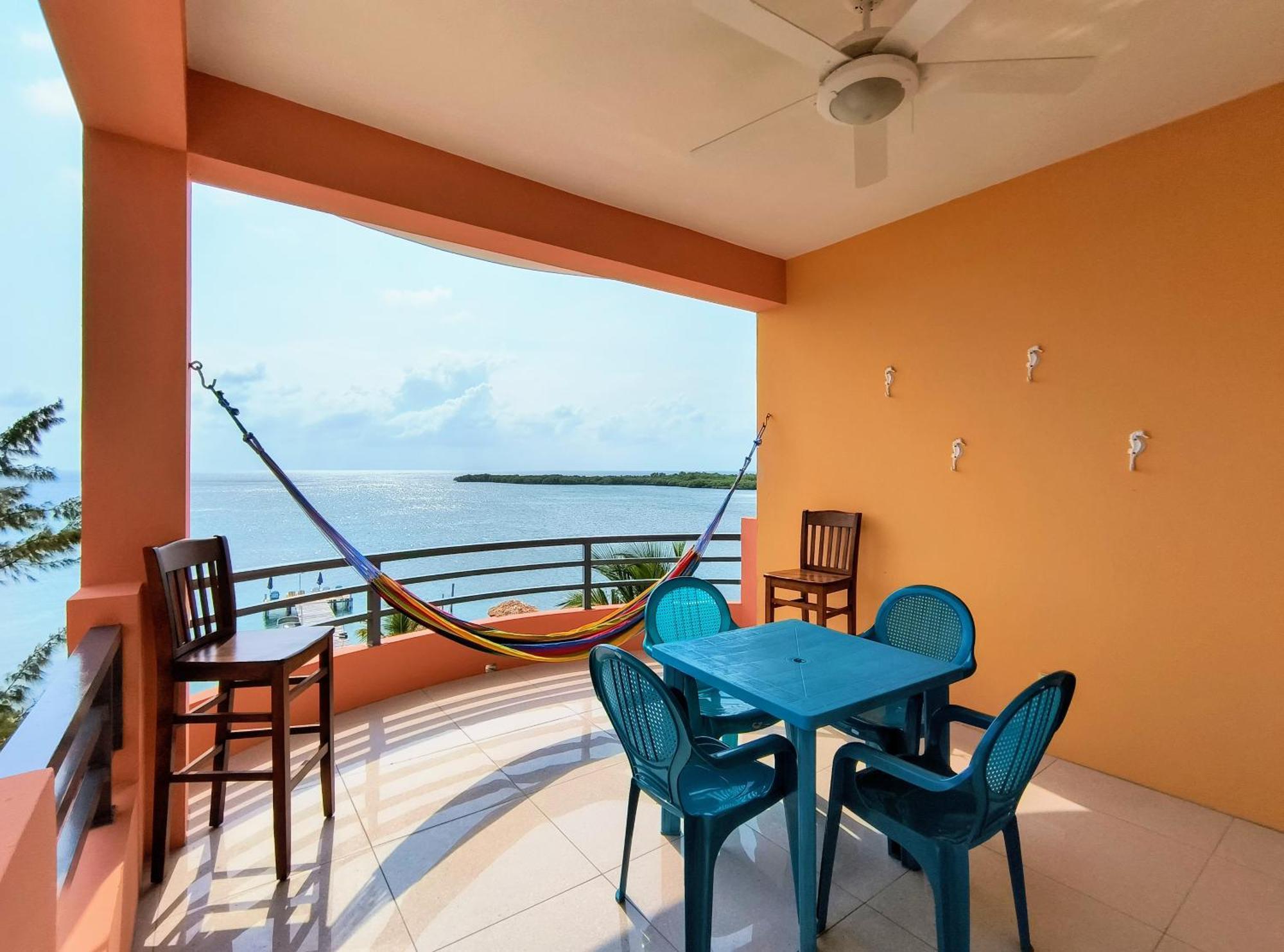 Bay Towers Aparthotel Caye Caulker Εξωτερικό φωτογραφία