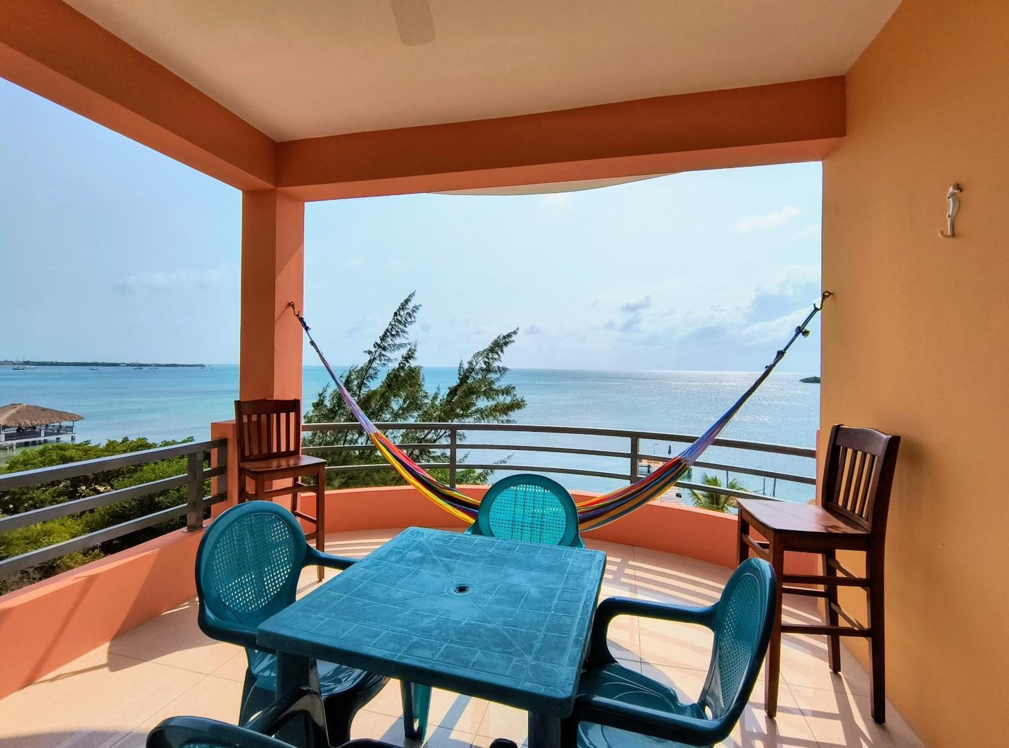 Bay Towers Aparthotel Caye Caulker Εξωτερικό φωτογραφία
