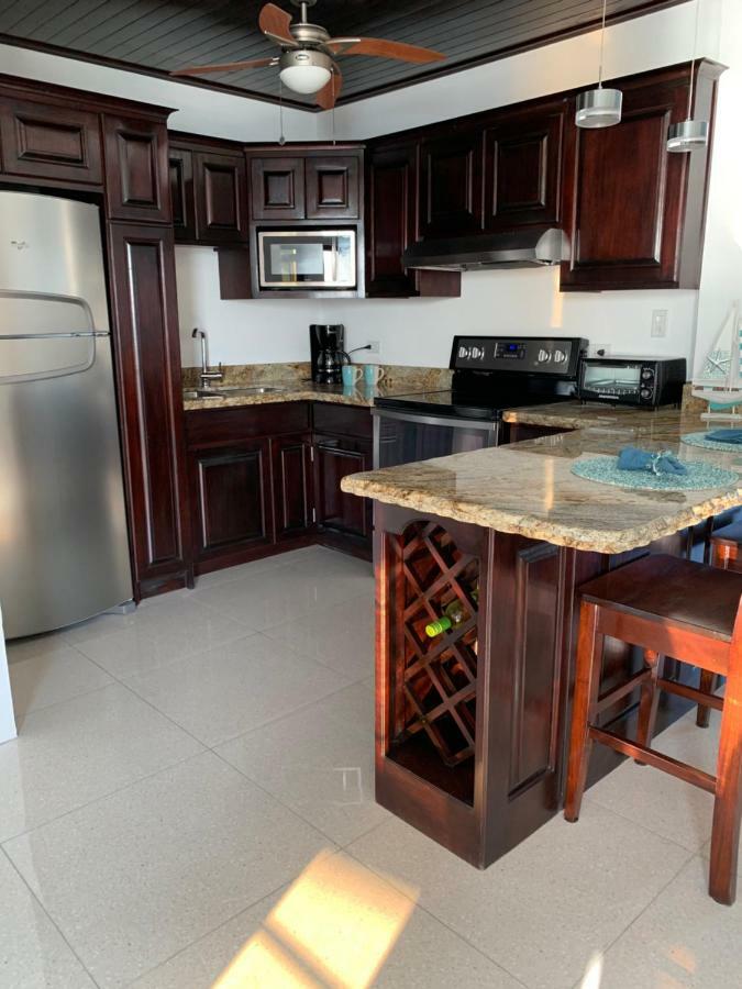 Bay Towers Aparthotel Caye Caulker Εξωτερικό φωτογραφία